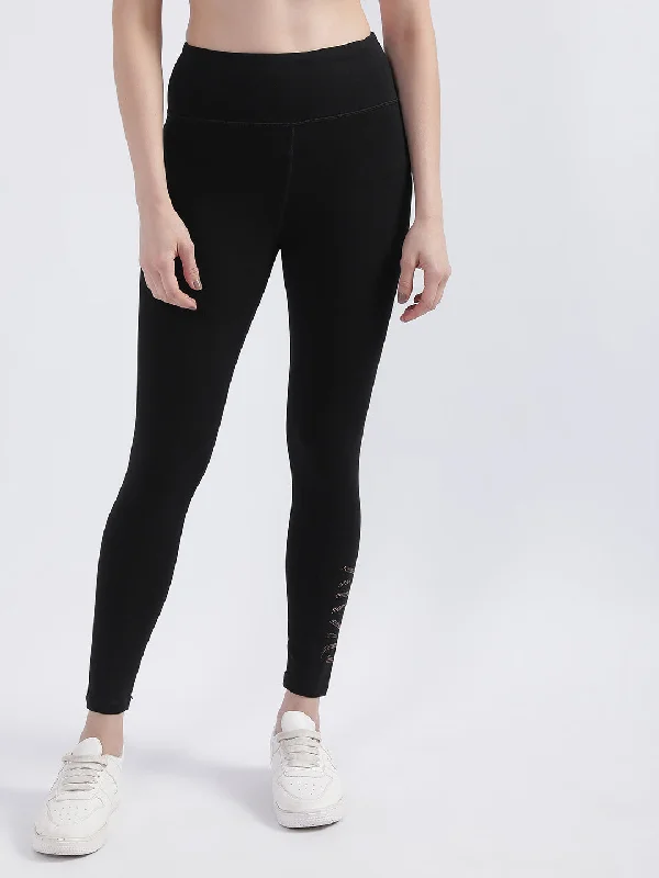 DKNY Women Black Solid Fitted Leggings